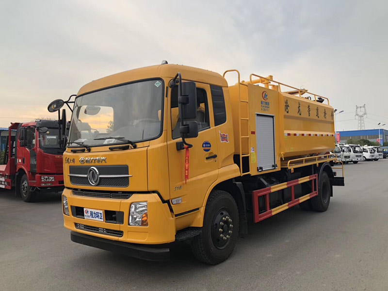 東風(fēng)天錦清洗吸污車