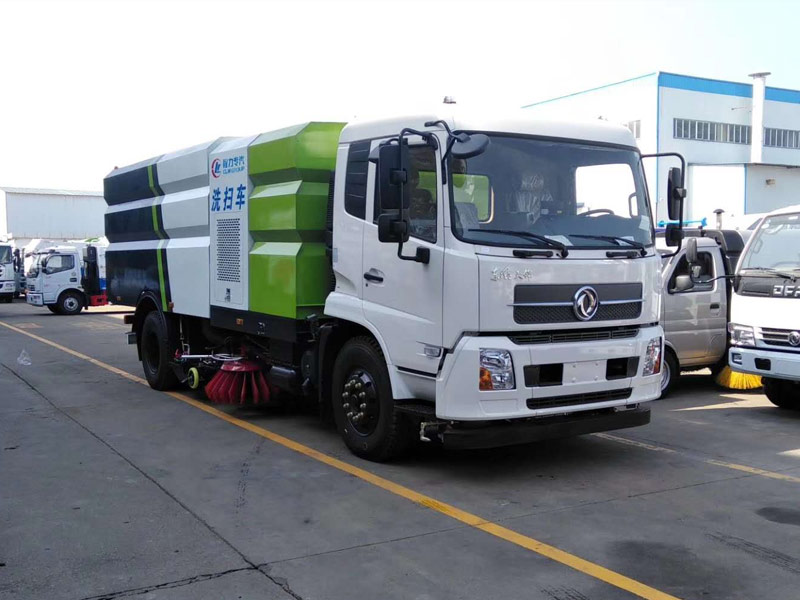 東風(fēng)天錦洗掃車
