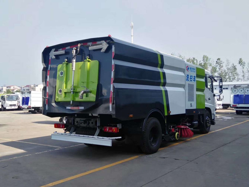 東風(fēng)天錦洗掃車