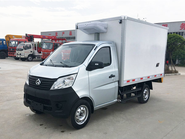 長(zhǎng)安2.7米小型冷藏車(chē)-疫苗運(yùn)輸車(chē)