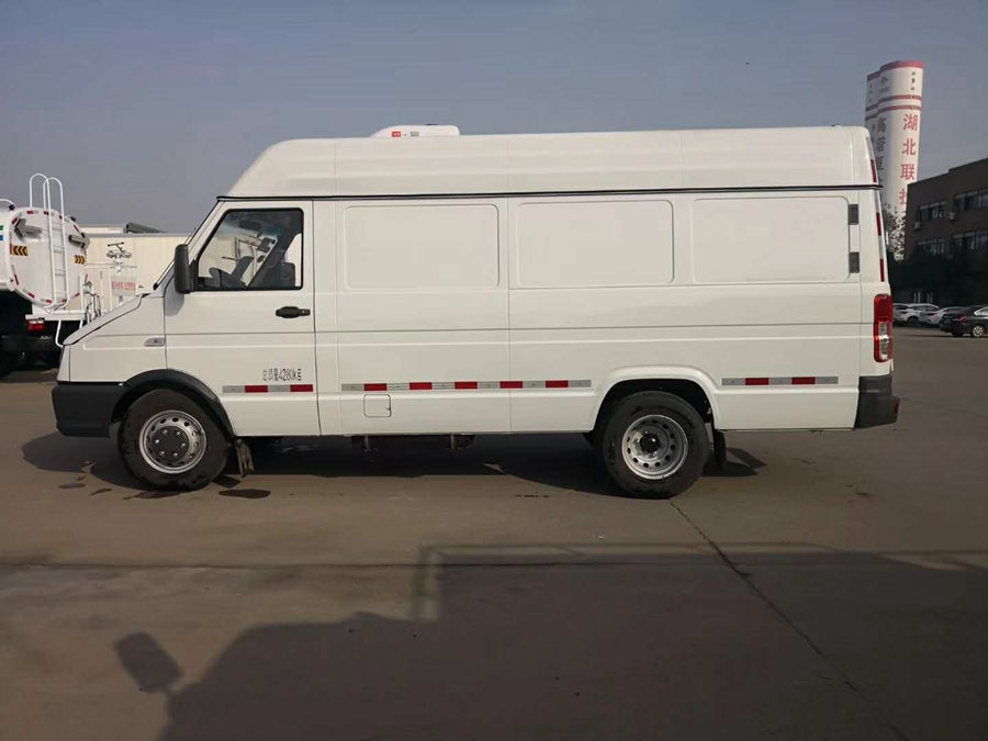 南京依維柯面包式冷藏車