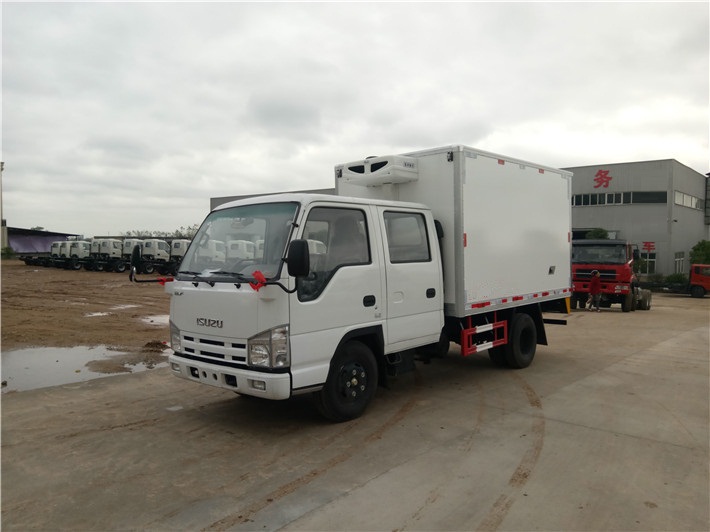 五十鈴雙排冷藏車(chē)-廂長(zhǎng)3.2米