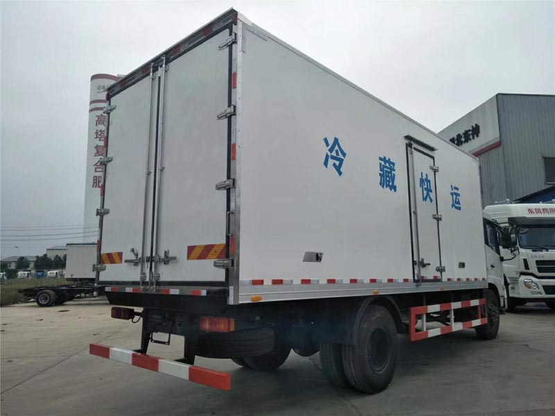 東風(fēng)天錦冷藏車-廂長6.6米
