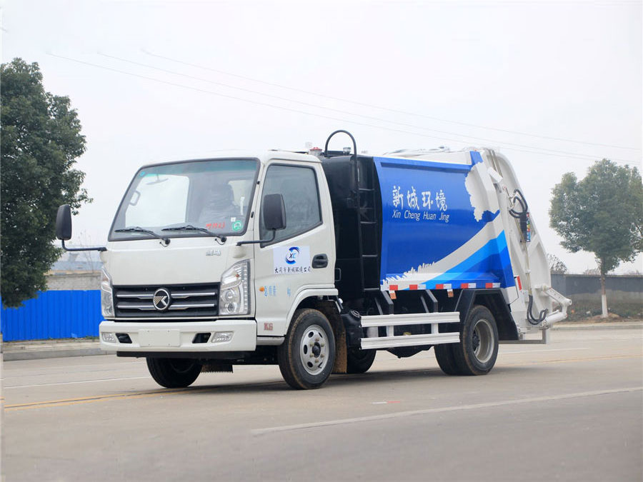 國(guó)六凱馬壓縮式垃圾車