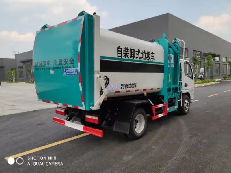 國六東風小多利卡掛桶式垃圾車