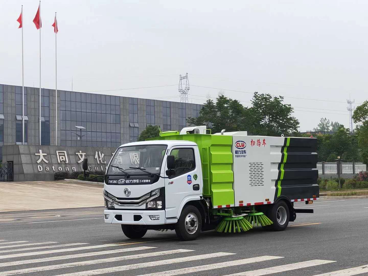 國六東風(fēng)多利卡D6掃路車