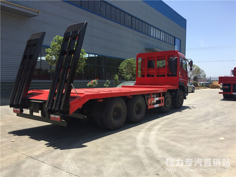 程力前四后八平板運輸車
