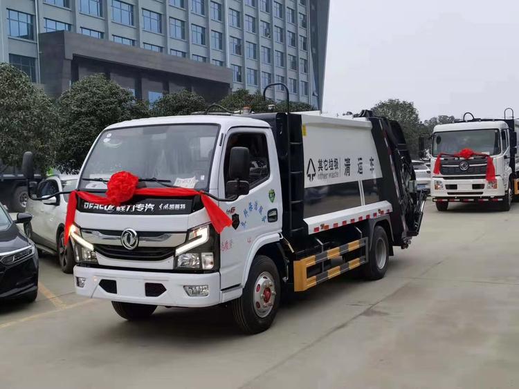 成都友邦保潔采購國六環(huán)衛(wèi)車發(fā)車成功