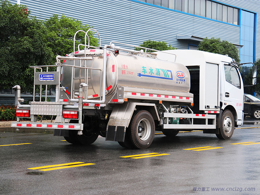 東風凱普特純電動5方灑水車