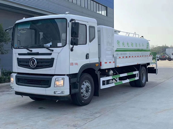 杭州客戶訂購(gòu)東風(fēng)純電動(dòng)10方灑水車