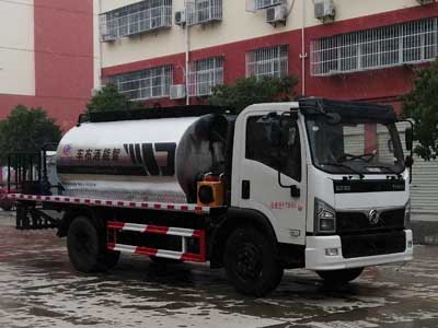 國六東風(fēng)多利卡7方瀝青灑布車